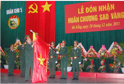 Quân khu 5 tổ chức Hội nghị quân chính năm 2011 và đón nhận Huân chương Sao Vàng