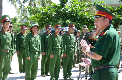 Kiểm tra toàn diện công tác quân sự quốc phòng tại các đơn vị trực thuộc