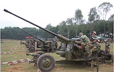 Học viên Phòng không bắn đạn thật