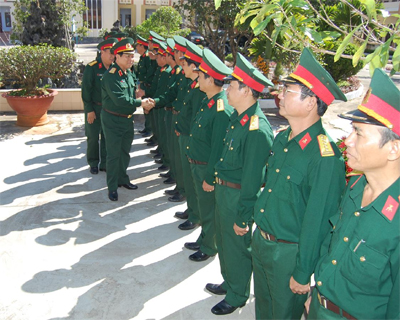 Thượng tướng Ngô Xuân Lịch thăm, chúc tết tỉnh Kon Tum và các LLVT đứng chân trên địa bàn