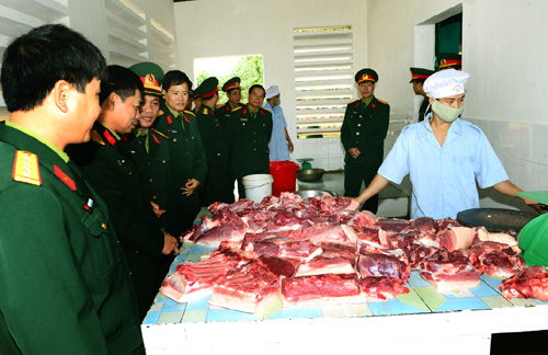 Quân đoàn 2:Có đơn vị bữa sáng bộ đội đã ăn phở, bún hoặc mỳ