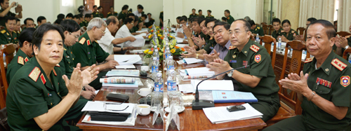 Báo chí QĐND Việt Nam, QĐND Lào tọa đàm về đấu tranh chống thông tin xuyên tạc, quan điểm sai trái