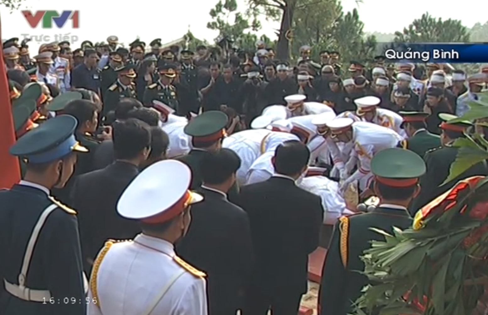 Lễ Truy điệu, tiễn đưa Đại tướng Võ Nguyên Giáp từ Thủ đô Hà Nội về nơi an nghỉ cuối cùng tại Quảng Bình