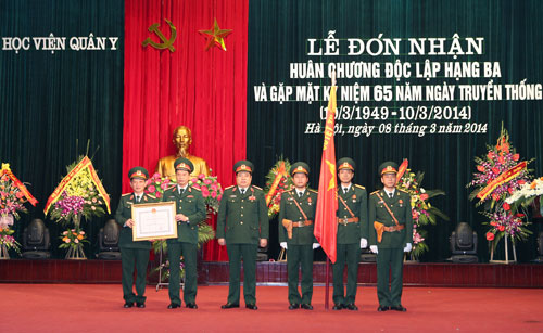 Học viện Quân y đón nhận Huân chương Độc lập hạng Ba và kỷ niệm 65 năm ngày truyền thống