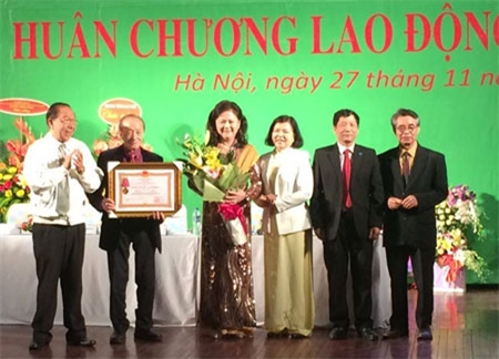 Hội Cứu trợ trẻ em tàn tật Việt Nam đón nhận Huân chương Lao động hạng nhất