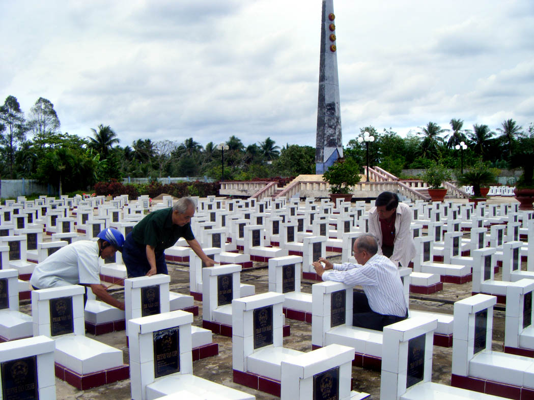 Những liệt sĩ anh hùng trên mảnh đất Trà Vinh