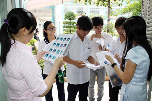 Những hình ảnh đầu tiên trong kỳ thi đại học năm 2012