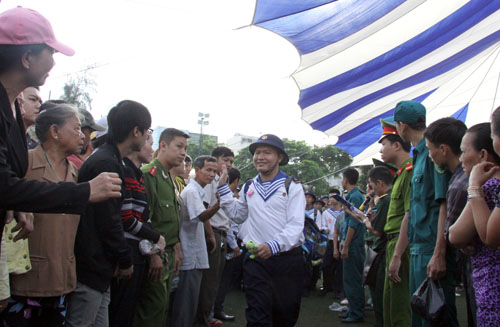 Quân khu 7 tổng kết công tác tuyển chọn thanh niên nhập ngũ năm 2014