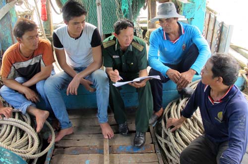 Sâu nặng nghĩa tình với nhân dân