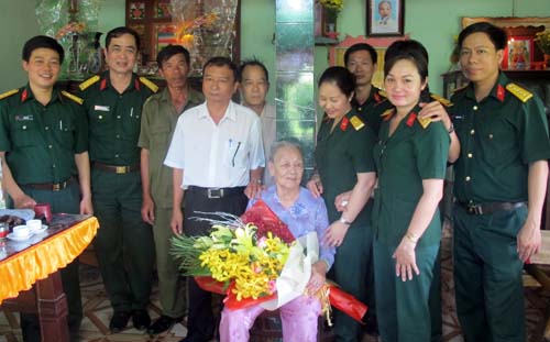 Tổng Công ty 28 nhận phụng dưỡng Mẹ Việt Nam Anh Hùng