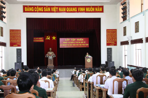 Bồi dưỡng nghiệp vụ cho cán bộ doanh nghiệp quân đội phía Nam