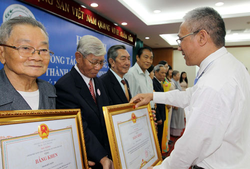 Vận động hơn 324,9 tỉ đồng chăm lo, cứu trợ xã hội