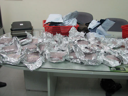 Bắt giữ gần 50.000 viên ma túy tổng hợp tại sân bayTân Sơn Nhất