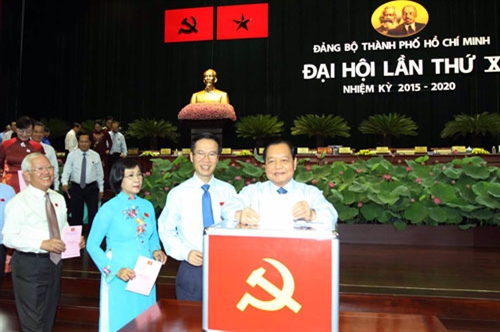 Đảng bộ TP Hồ Chí Minh bỏ phiếu bầu Ban chấp hành nhiệm kỳ mới