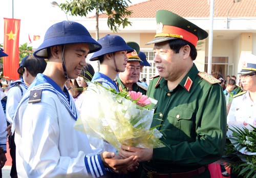 Đại tướng Phùng Quang Thanh dự lễ giao nhận quân tại TP Hồ Chí Minh