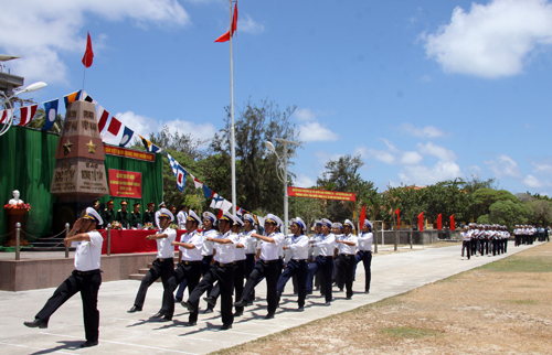 Đoàn công tác Bộ Tổng tham mưu thăm, kiểm tra quần đảo Trường Sa, Nhà giàn DK1