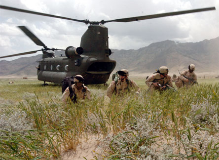 Mỹ nhận thêm 28 “huyền thoại siêu tải” Chinook mới