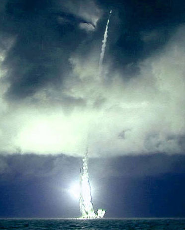 Nga giải mật vụ phóng tên lửa Bulava đầu tiên từ tàu ngầm lớp Borey