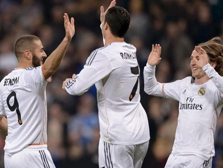 Barca, Real đặt một chân vào tứ kết Cúp Nhà vua