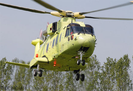Ấn Độ hủy mua trực thăng AW101 vì nghi bê bối tài chính