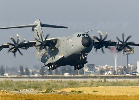 “Ngựa thồ” A400M của Pháp thực hiện nhiệm vụ đầu tiên