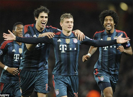 Bayern, Atletico giành thắng lợi đầy kịch tính