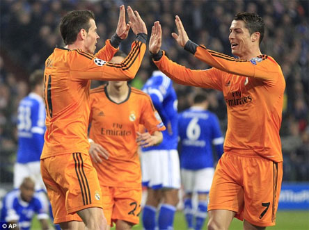 Real “vùi dập” Schalke, Chelsea hòa nhạt Galatasaray