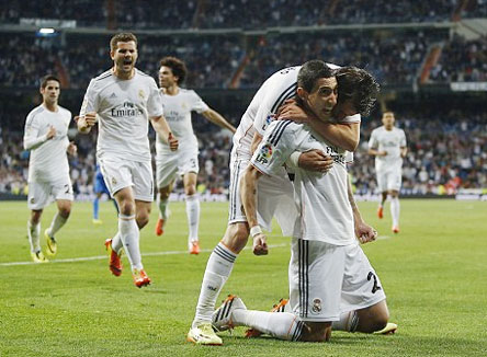 Barca thua sốc, Real giật ngôi nhì bảng