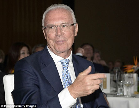 “Huyền thoại” Beckenbauer bị cấm hoạt động bóng đá 90 ngày