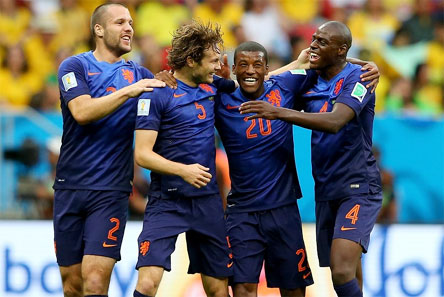 Brazil-Hà Lan 0-3: HCĐ xứng đáng dành cho Cơn lốc màu da cam