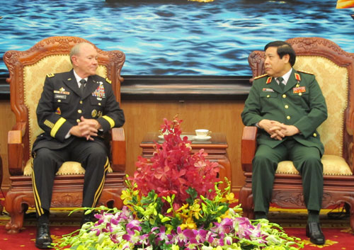 Đại tướng Phùng Quang Thanh tiếp Chủ tịch Hội đồng Tham mưu trưởng Liên quân Hoa Kỳ