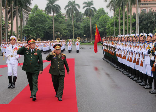 Hợp tác quốc phòng góp phần phát triển mối quan hệ Việt Nam-Lào