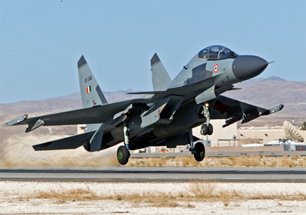 Không quân Ấn Độ nhận chiếc Su-30MKI bảo dưỡng đầu tiên