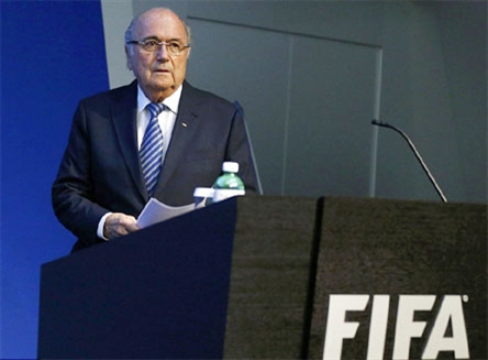 Chủ tịch FIFA bất ngờ tuyên bố từ chức
