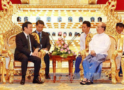 Chủ tịch nước Trương Tấn Sang hội đàm với Tổng thống Mi-an-ma