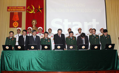 Khai trương Cổng thông tin điện tử Bộ Quốc phòng