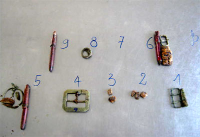 9 ngôi mộ ở chân núi Hòn Mưa