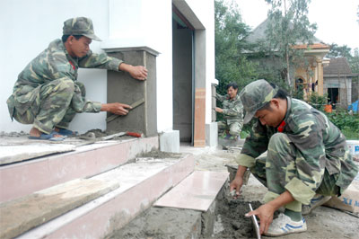 Chung vui trong ngôi nhà mới