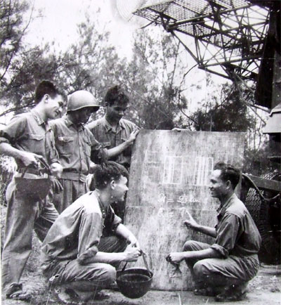 Dùng phấn trắng lập phương án diệt B52