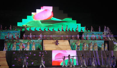 Văn hóa năm châu cùng hội tụ, tỏa sáng