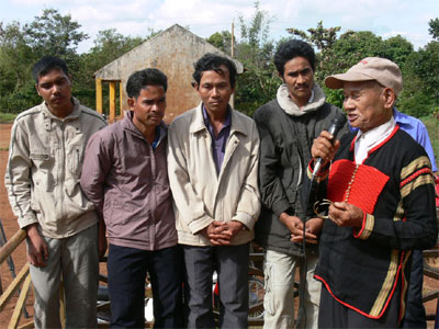 Vạch trần bản chất lừa bịp của tà đạo Y Gyin (bài 3)