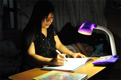 Lúc ở nhà mẹ cũng là cô giáo