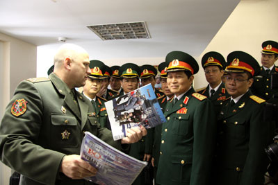 Tham quan, tìm hiểu kinh nghiệm về quản lý thông tin và sản xuất các chương trình truyền hình quân sự