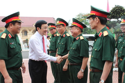 Chủ tịch nước Trương Tấn Sang thăm và làm việc tại Quân khu 2