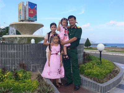 Theo chồng ra đảo