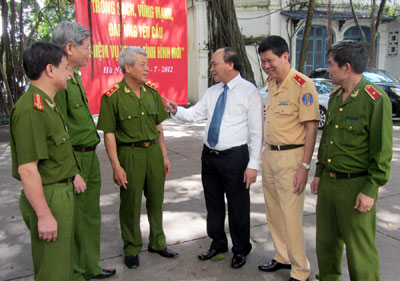 Xử lý nghiêm mọi biểu hiện tiêu cực, xây dựng Cảnh sát nhân dân trong sạch, vững mạnh