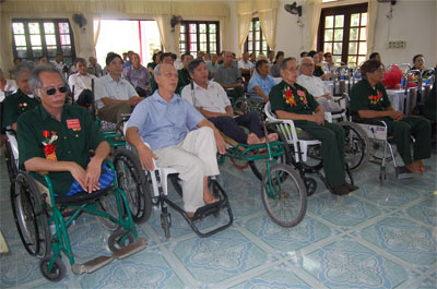 Giải quyết việc làm cho con đẻ của thương binh, bệnh binh nặng (bài 4)