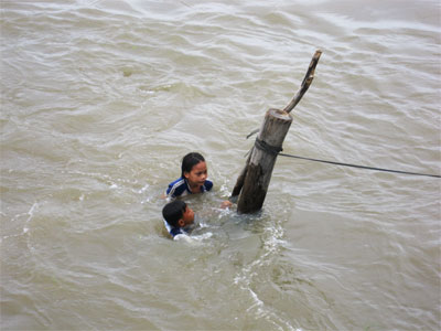 Thiếu sự quan tâm, trẻ bị đuối nước tăng