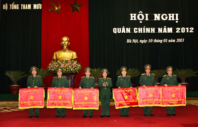 Tiếp tục chỉ đạo toàn quân duy trì nghiêm chế độ SSCĐ, bảo vệ vững chắc chủ quyền Tổ quốc