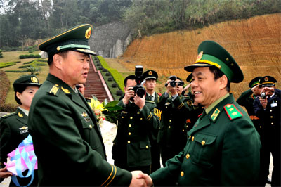 Đoàn công tác của Bộ tư lệnh BĐBP Việt Nam thăm và chúc Tết Công an Biên phòng tỉnh Quảng Tây, Trung Quốc